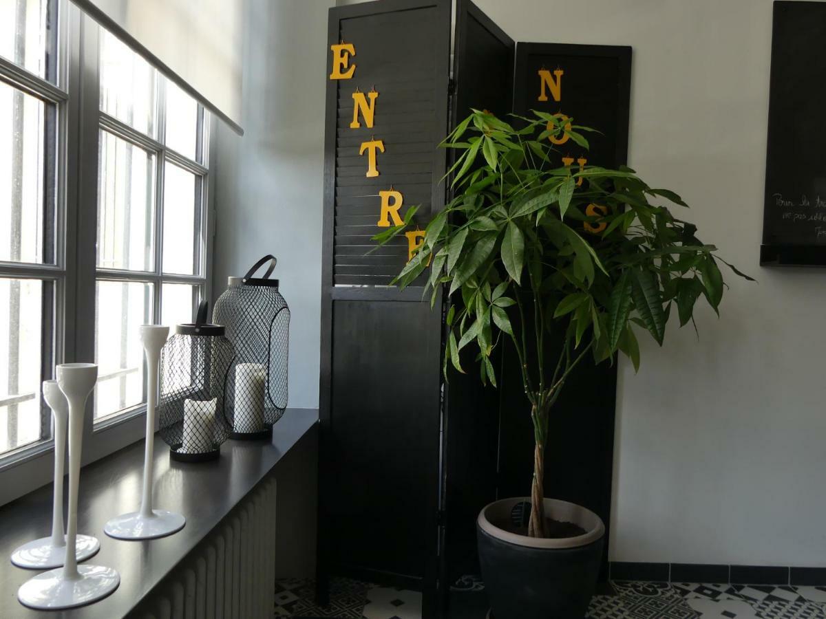 Entre Nous - La Poste Lägenhet Saumur Exteriör bild